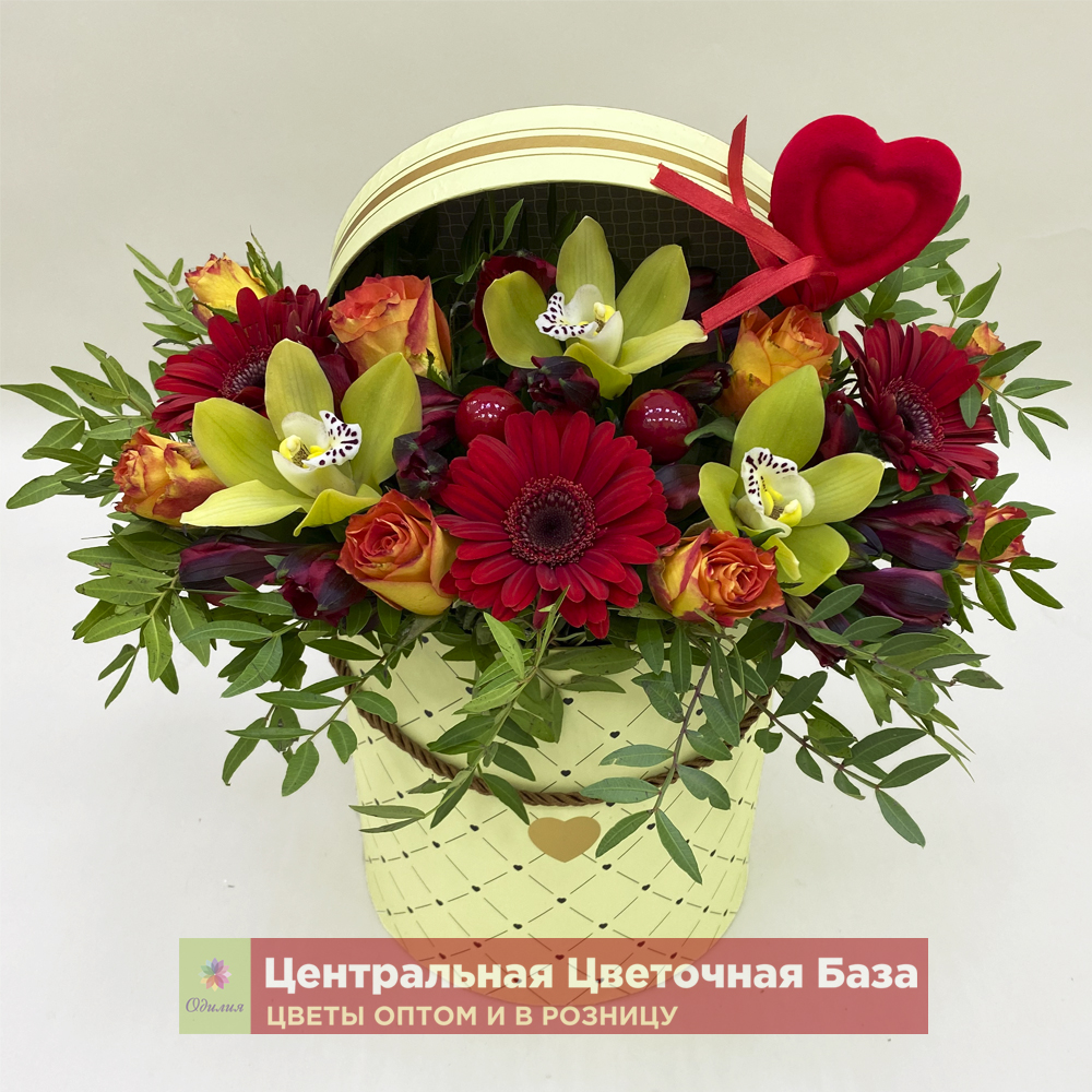Купить Цветы в коробке Золотой Вавилон за 1 руб. в в Мытищах и МО! Доставка круглосуточно