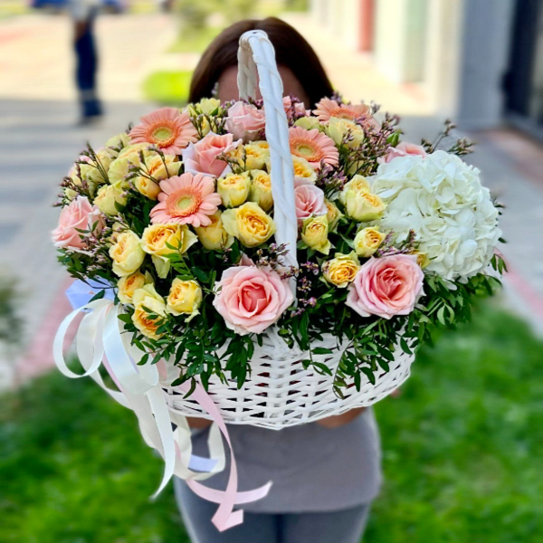 Цветы в корзине Джаз
