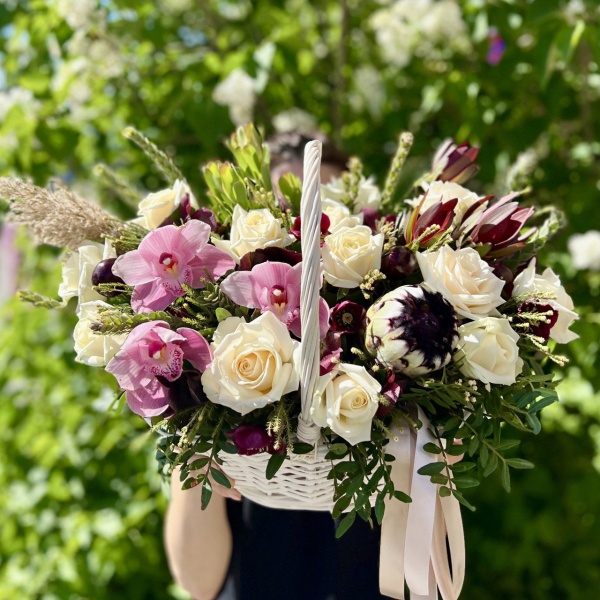 Цветы в корзине Глиссандо