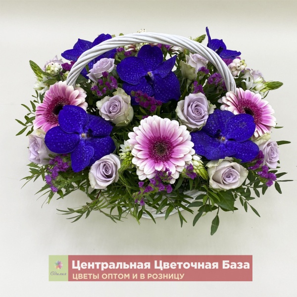Цветочная корзина Водопад